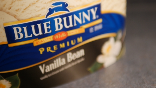 Blue Bunny ice cream with Oreo cookies