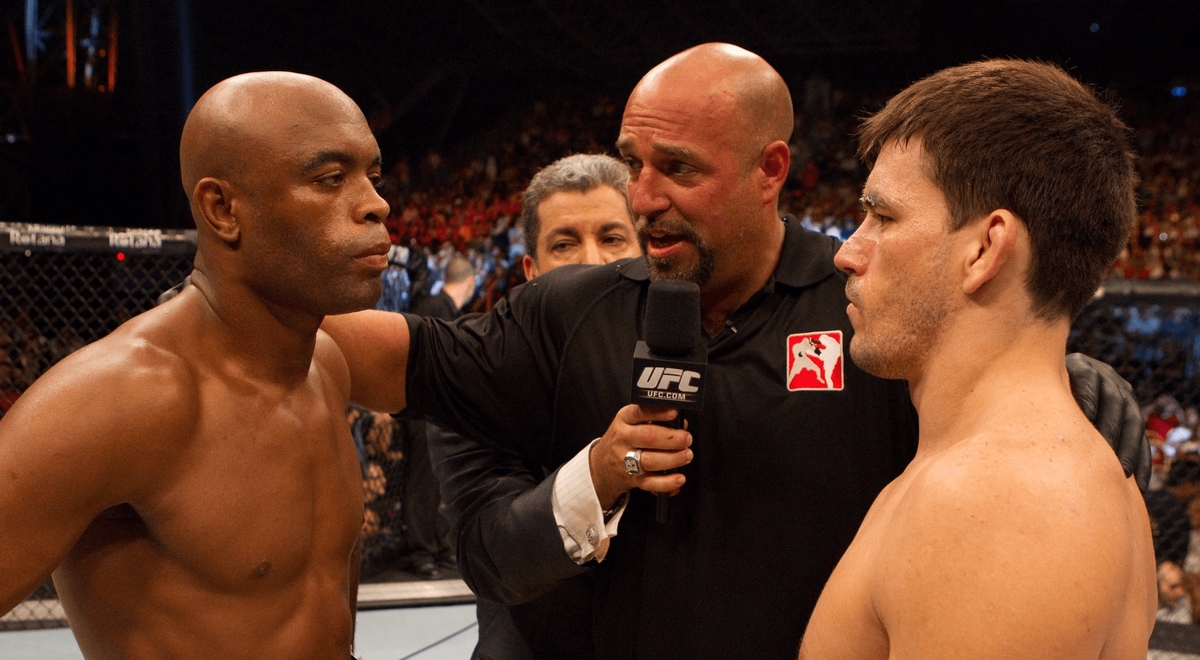 video review : Anderson Silva versus Demian Maia at UFC 112