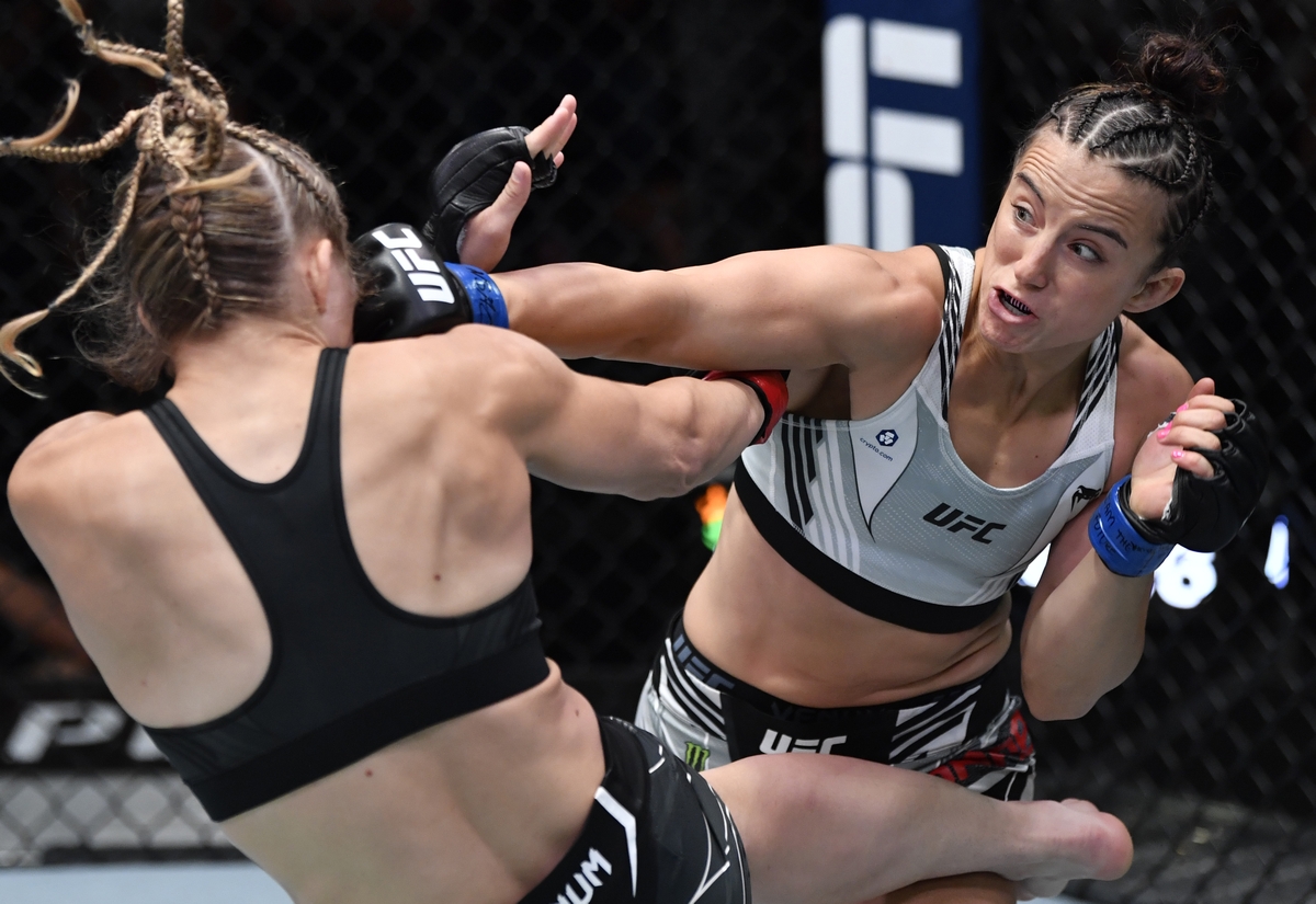 video review : Miranda Maverick versus Maycee Barber at UFC Fight Night