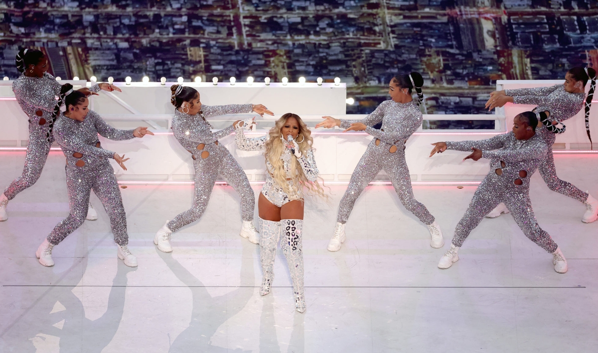 video review : The Pepsi Super Bowl 56 Halftime Show