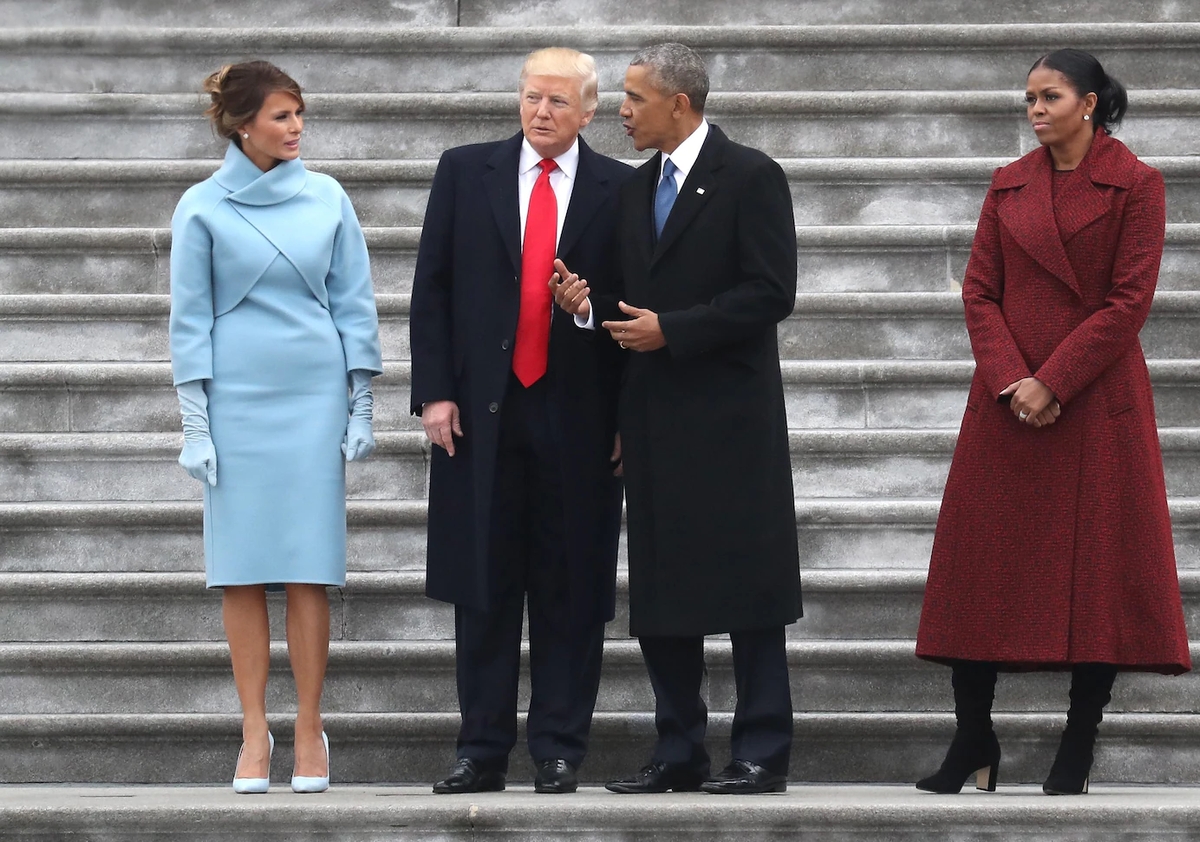 Donald Trump and Barack Obama with their wives