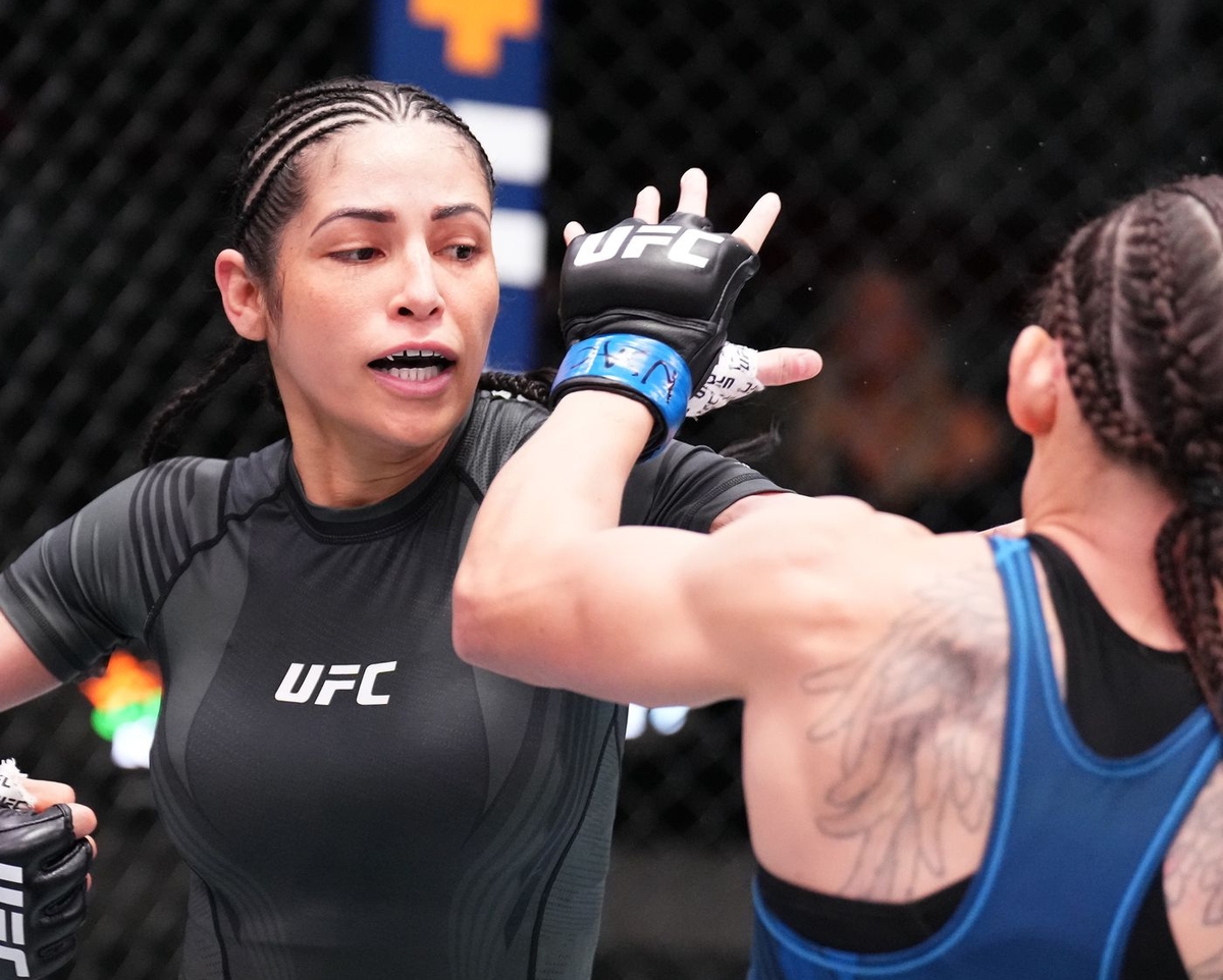 video review : Polyana Viana versus Jinh Yu Frey at UFC Fight Night