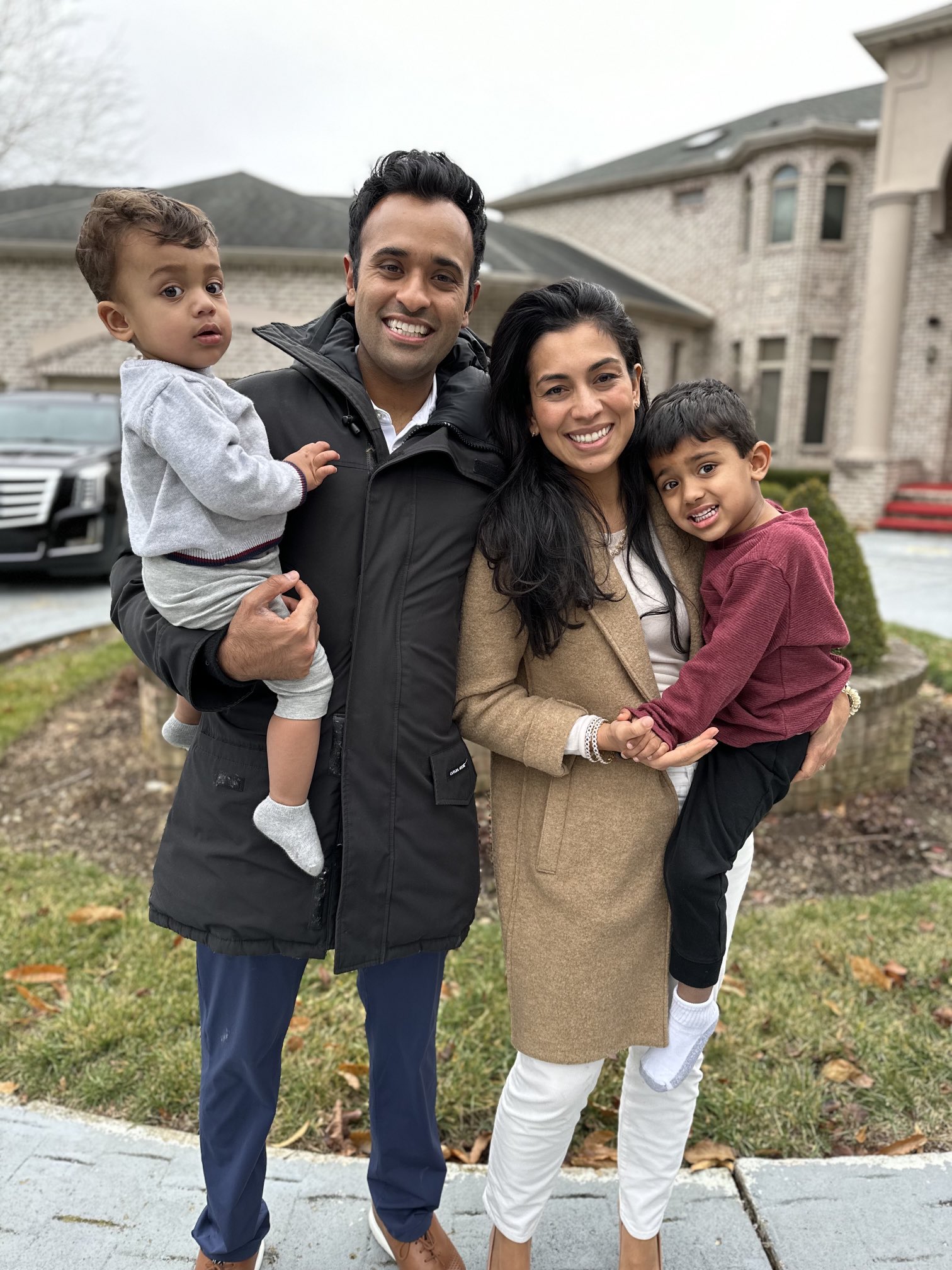 Vivek Ramaswamy with his wife and kids
