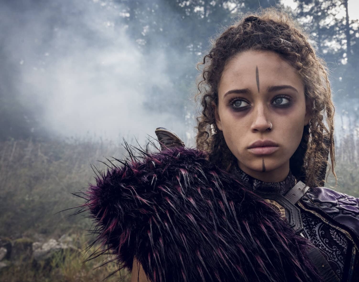 Ella-Rae Smith as Nix on Into The Badlands