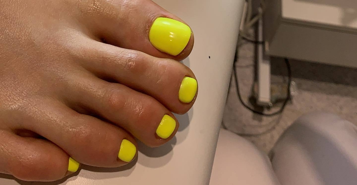 Aryna Sabalenka's toes