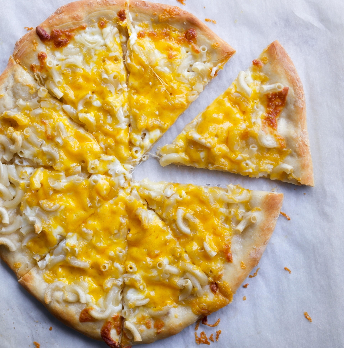 mac and cheese pizza