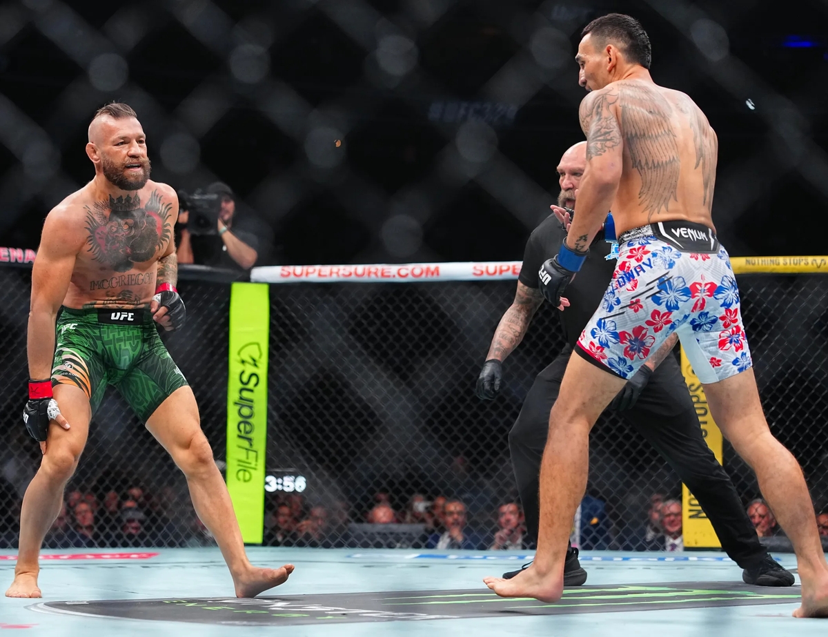 video review : Conor McGregor versus Max Holloway at UFC 329