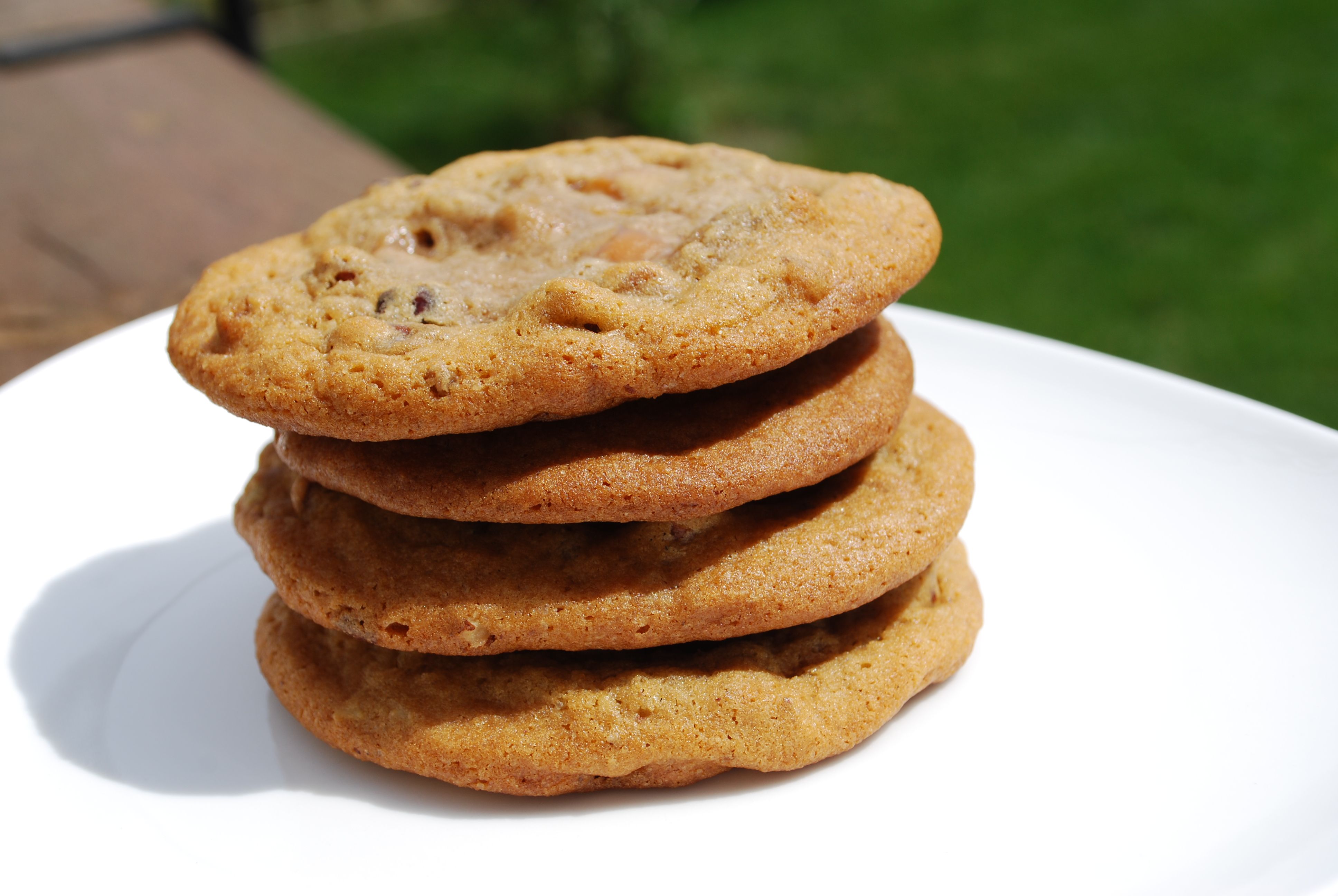 caramel pecan cookies