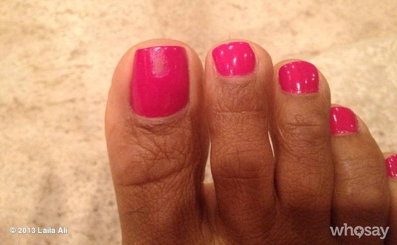 Laila Ali's toes