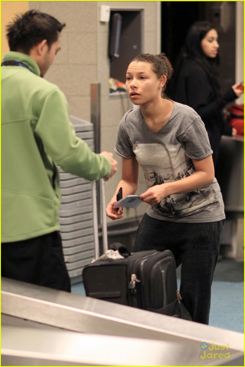 Jessica Parker Kennedy at the Vancouver International Airport