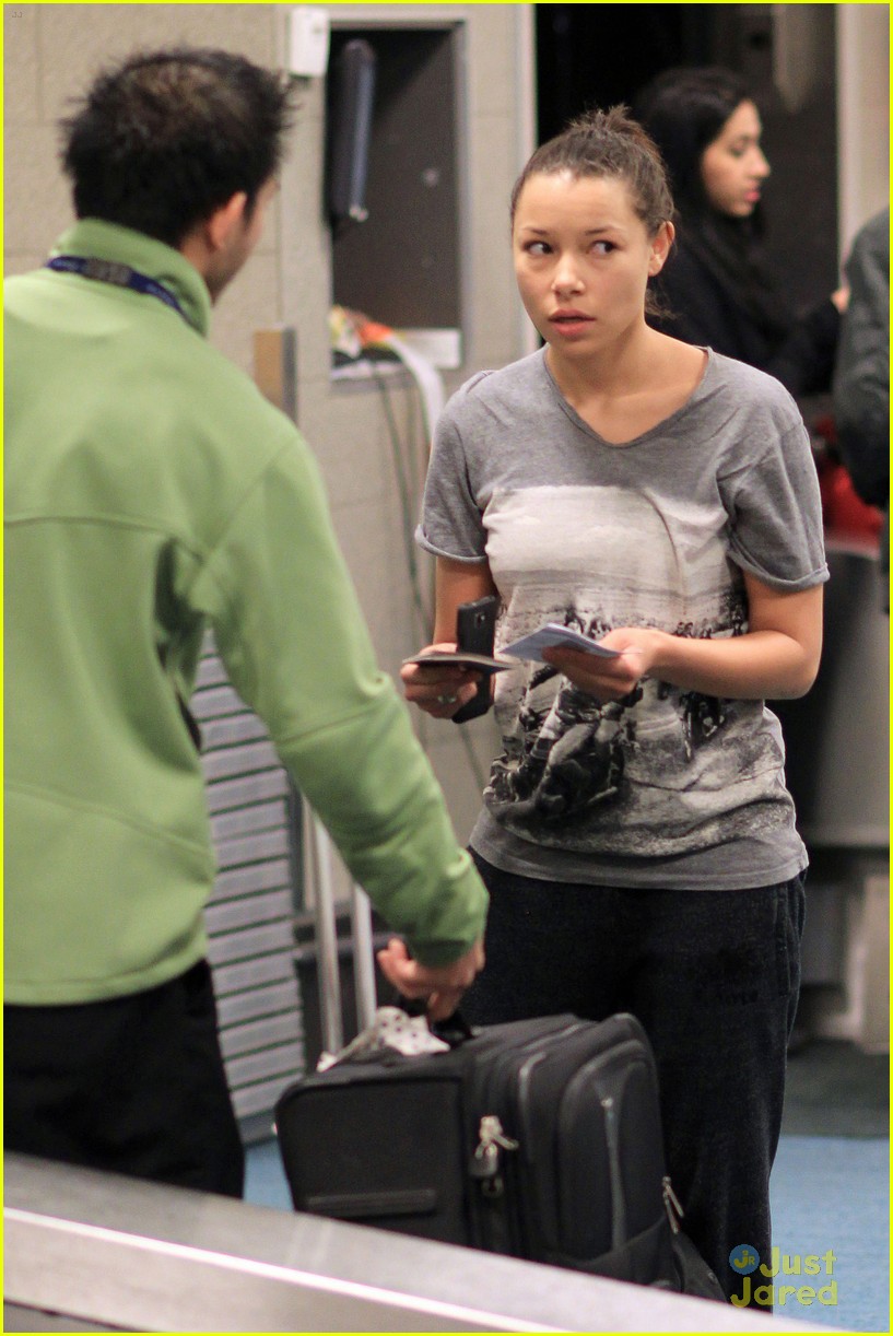 Jessica Parker Kennedy at the Vancouver International Airport