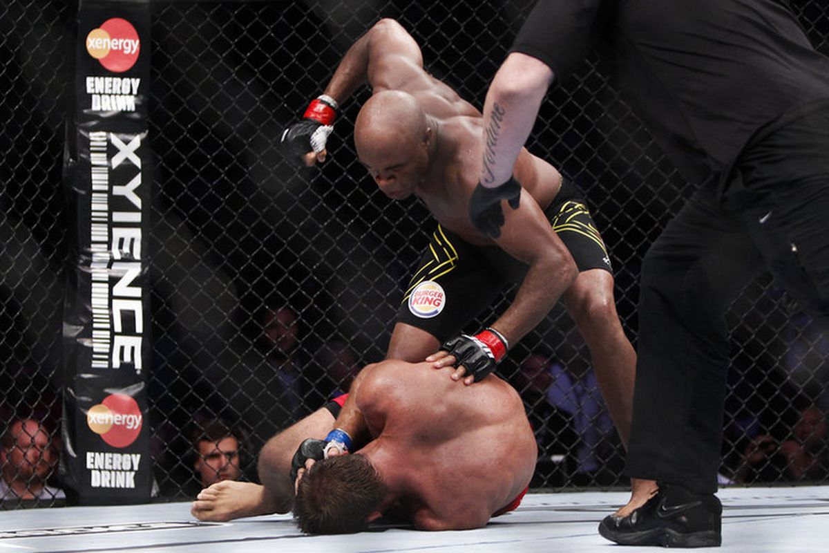 video review : Anderson Silva versus Stephan Bonnar at UFC 153