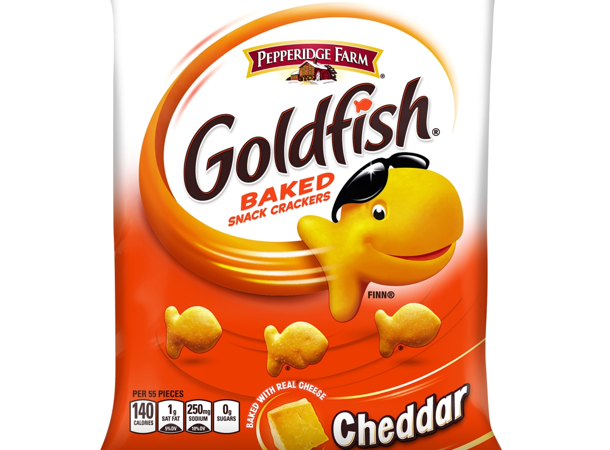 Goldfish Baked Snack Crackers : Cheddar